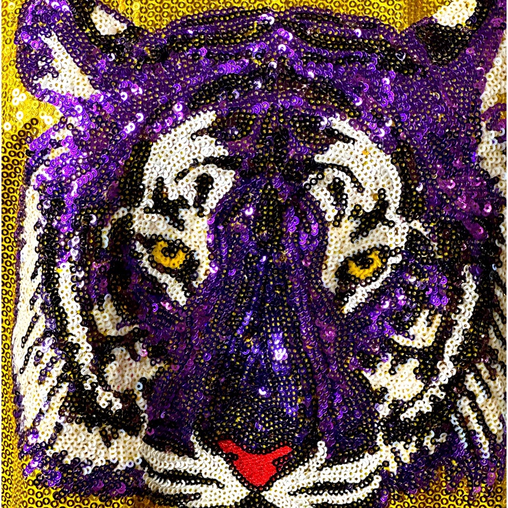 SPARKLE CITY Large Tiger sequin sleeveless top Never been worn no tags